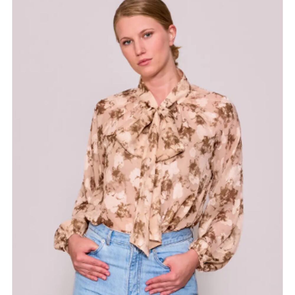 NWT Melloday Print Tie Neck‎ Button-Up Shirt Bow Size Small Soft PInk
